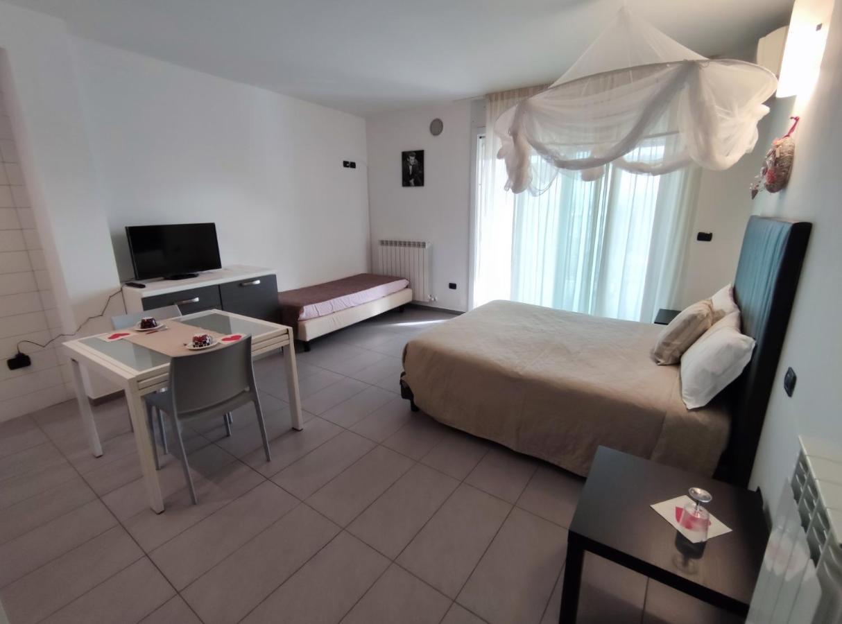 Apartmán Regina Margherita Rimini Exteriér fotografie